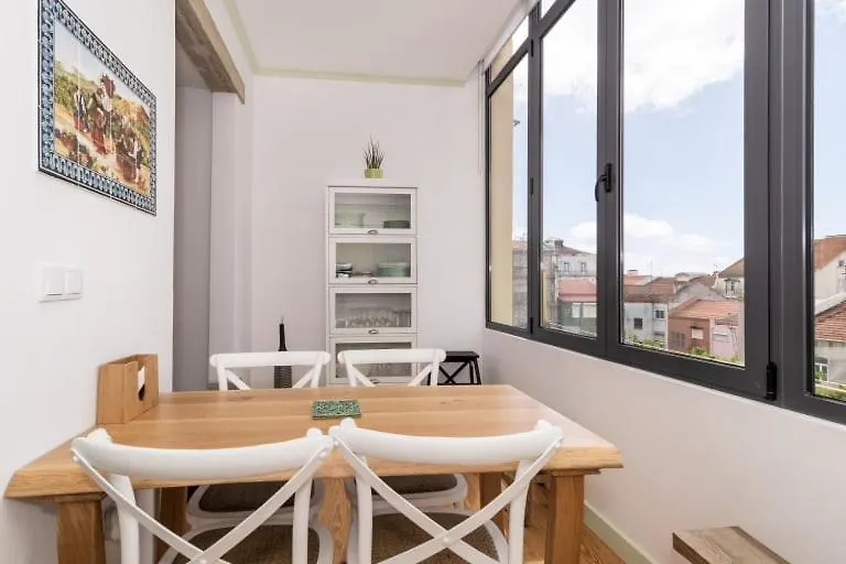 Appartamento Guestready - Contemporary Apt In Central Lisbona